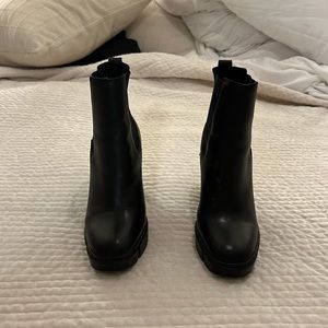 Steven Madden black boots